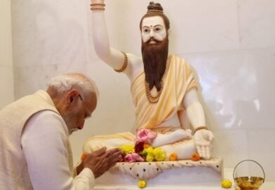 Prime Minister shares glimpses of Shri Ram Janmabhoomi Mandir Dhwajarohan Utsav in Ayodhya